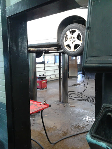 Auto Repair Shop «North High Auto Services», reviews and photos, 710 High St, Wadsworth, OH 44281, USA