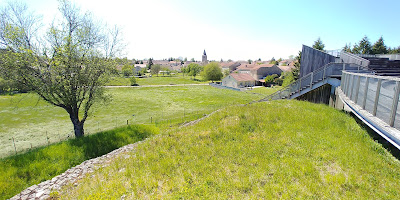 Amphithéâtre de Grand à Grand