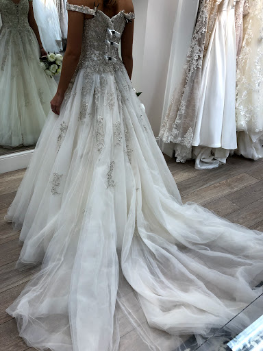 Bridal Shop «Louise Christine Bridal Boutique & Atelier», reviews and photos, 2508 Far Hills Ave, Dayton, OH 45419, USA