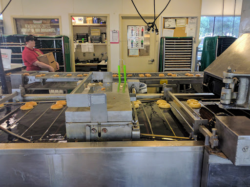 Bakery «Krispy Kreme Doughnuts», reviews and photos, 2600 S Cooper St, Arlington, TX 76015, USA