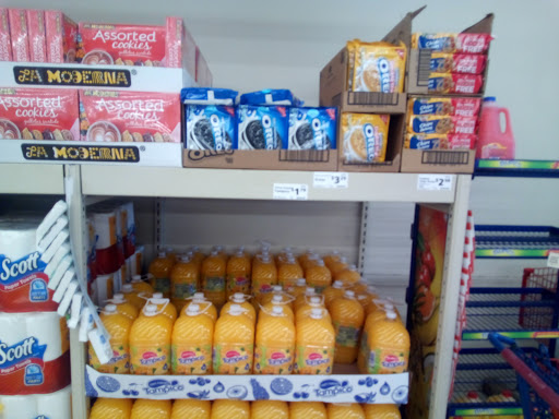 Grocery Store «Save-A-Lot», reviews and photos, 509 S Congress Blvd, Smithville, TN 37166, USA