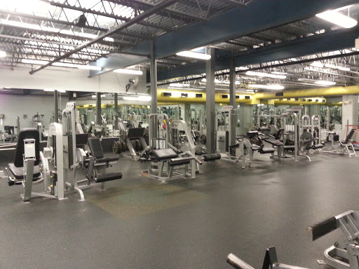 Gold's Gym - Ballston