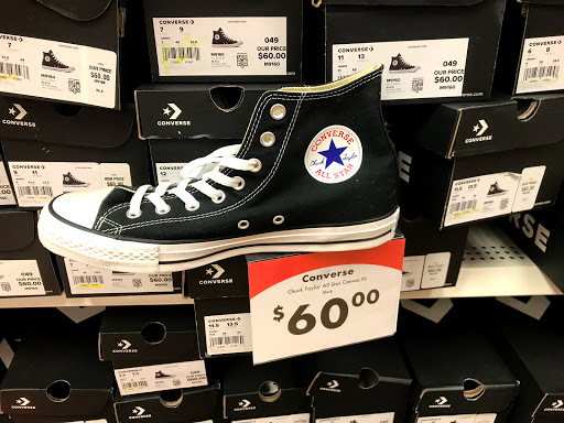 Shoe Store «Shoe Carnival», reviews and photos, 2706 Plainfield Rd, Joliet, IL 60435, USA