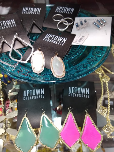Clothing Store «Uptown Cheapskate», reviews and photos, 8228 E 61st St #101, Tulsa, OK 74133, USA