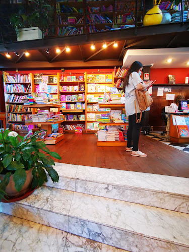 Bookshop Casa Central
