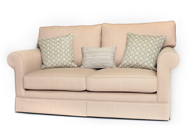 Reviews of Hallard Upholstery - The Manchester Sofa Company in Manchester - Furniture store