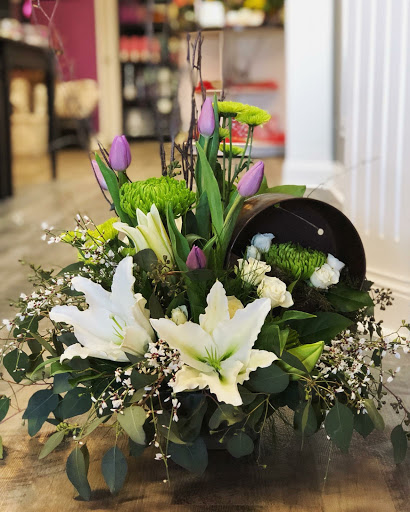 Florist «Kearney Floral Co», reviews and photos, 210 W 21st St, Kearney, NE 68845, USA