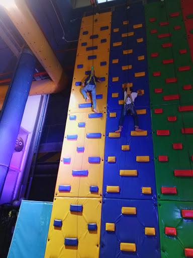 Auto Body Shop «A Class Paint and Body Repair», reviews and photos, 2646 Michigan Ave a, Kissimmee, FL 34744, USA