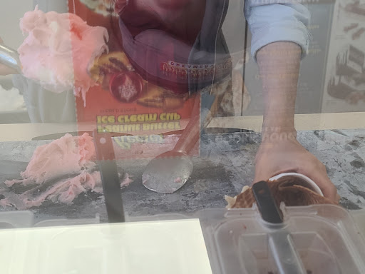 Ice Cream Shop «Cold Stone Creamery», reviews and photos, 7702B-B Richmond Hwy, Alexandria, VA 22306, USA