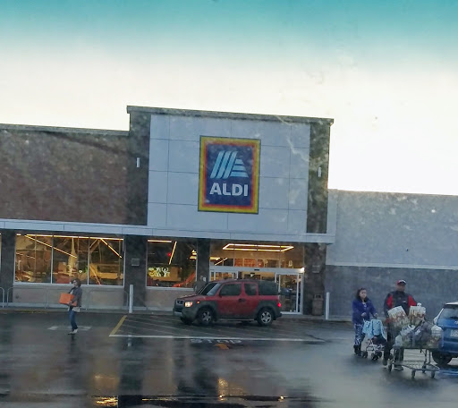 ALDI, 1302 Lititz Pike, Lancaster, PA 17601, USA, 