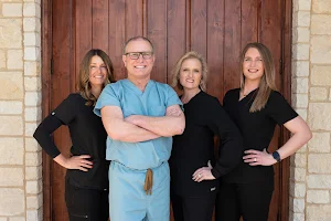 The Right Dentist: Jeffrey Minth DDS image