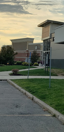 Coffee Shop «Starbucks», reviews and photos, 4255 Genesee St #100, Cheektowaga, NY 14225, USA