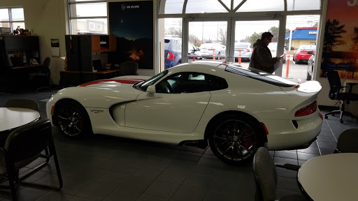 Car Dealer «Falls Chrysler Jeep Dodge», reviews and photos, 4100 State Rd, Cuyahoga Falls, OH 44223, USA