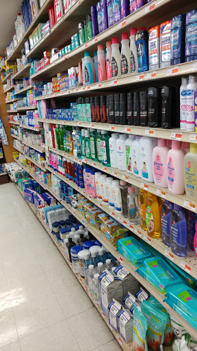 Grocery Store «Ken and Sons Select Market», reviews and photos, 250 Avenue U, Seaside, OR 97138, USA