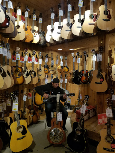 Music Store «Guitar Center», reviews and photos, 8 Garet Pl, Commack, NY 11725, USA