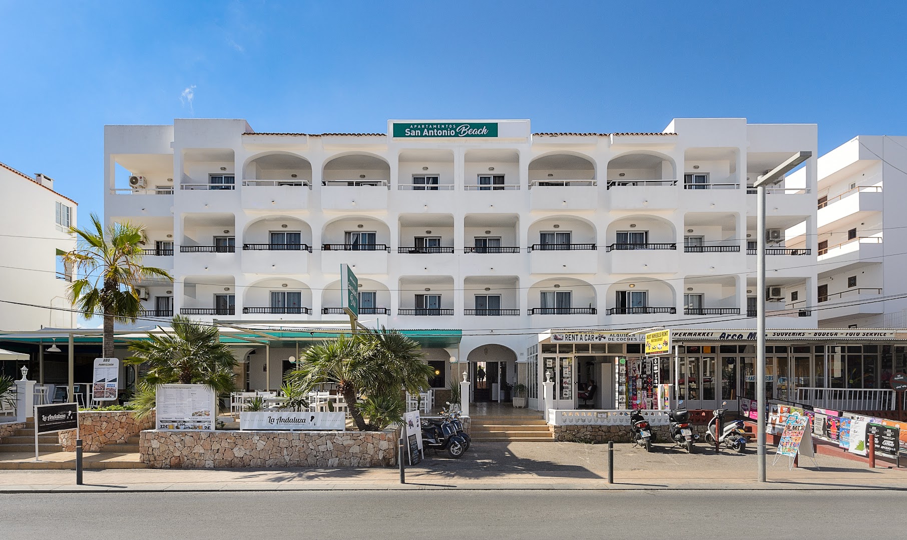 Apartamentos en Ibiza San Antonio Beach