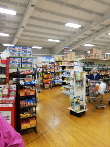 Discount Store «Glenwood Foods At Greencastle - Discount Groceries», reviews and photos, 11440 Grindstone Hill Rd, Greencastle, PA 17225, USA