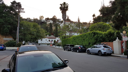 Grocery Store «Beachwood Market», reviews and photos, 2701 Belden Dr, Los Angeles, CA 90068, USA