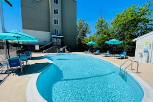 Holiday Inn Express & Suites College Park-University Area, an IHG Hotel image