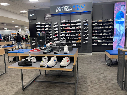 Shoe Store «Finish Line», reviews and photos, 2801 Stevens Creek Blvd, Santa Clara, CA 95050, USA