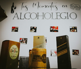 Bar Licorería ALCOHOLEGIO