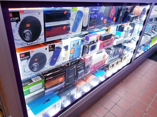 Cell Phone Store «BL MOBILE cell phone repair», reviews and photos, 84-22 Roosevelt Ave, Jackson Heights, NY 11372, USA