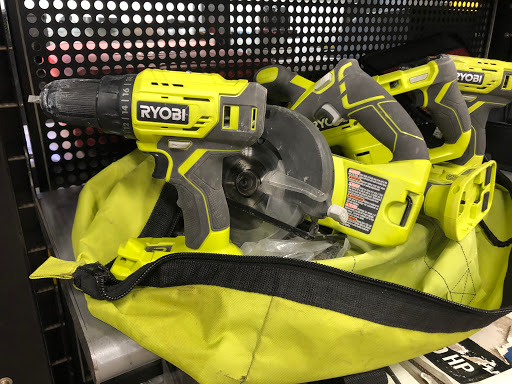 Jewelry Store «American Jewelry & Loan - Detroit», reviews and photos, 20450 Greenfield Rd, Detroit, MI 48235, USA