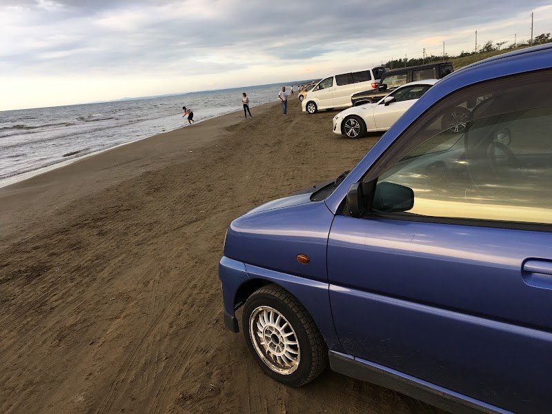 カメラ 千里浜 ライブ ユーフォリア千里浜プール室混雑状況ライブカメラ(石川県羽咋市千里浜町)