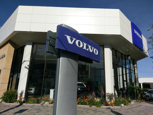 Car Dealer «Volvo of Burlingame», reviews and photos, 900 Peninsula Ave, Burlingame, CA 94010, USA