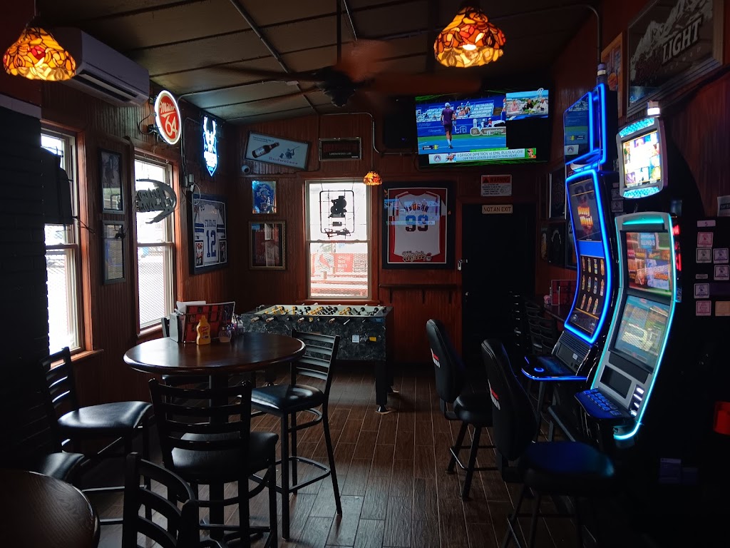 Friday's South Bar & Grill Belleville, IL 62220 Menu, Reviews