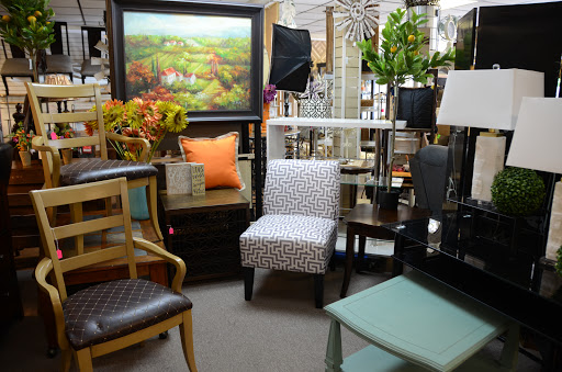 Consignment Shop «The Junkery», reviews and photos, 1221 Broadway Ave, Bowling Green, KY 42104, USA