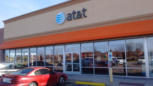 Cell Phone Store «AT&T», reviews and photos, 1902 N Prospect Ave Suite 2, Champaign, IL 61822, USA