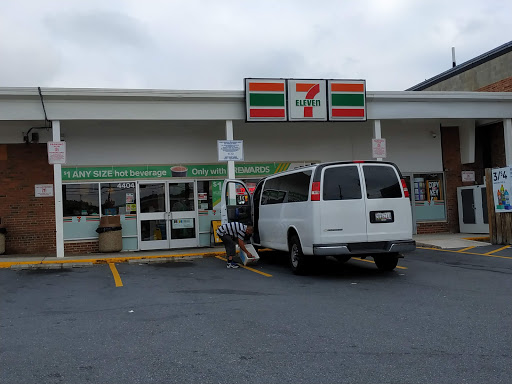 7-Eleven, 4404 Knox Rd, College Park, MD 20740, USA, 