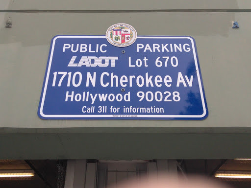 Cherokee And Hollywood Parking Garage