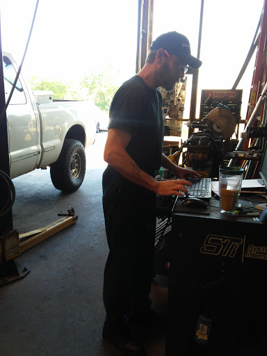 Auto Repair Shop «Meineke Car Care Center», reviews and photos, 2315 W Clay St, St Charles, MO 63301, USA