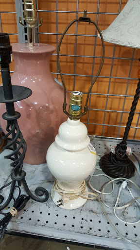 Thrift Store «Goodwill Store and Donation Center», reviews and photos, 3401 Fredericksburg Rd, San Antonio, TX 78201, USA