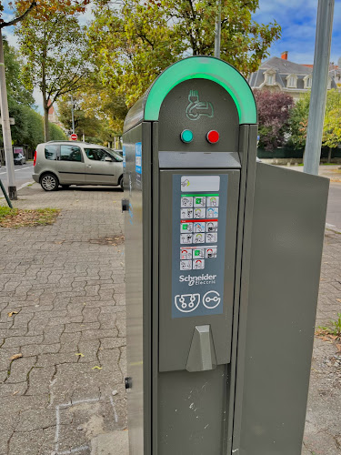 Borne de recharge de véhicules électriques Freshmile Station de recharge Strasbourg