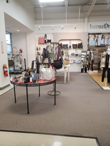 Shoe Store «Shoe Gallery», reviews and photos, 606 Holcomb Bridge Rd #130, Roswell, GA 30076, USA