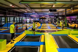 Sould Park Jump Lanzarote - Trampoline Park y Arcade image