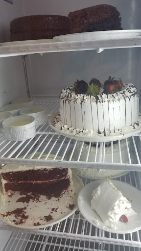 Pizza Restaurant «Luna Rossa Winery & Pizzeria», reviews and photos, 1321 Avenida de Mesilla, Las Cruces, NM 88005, USA