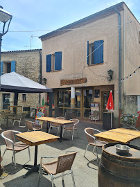 Atmosphère du Café Bar-Brasserie le Jocianna à Saint-Martin-de-Brômes - n°2