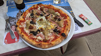 Plats et boissons du Restaurant italien Délices d'Italie - Chez Gio - Pizza à emporter à Narbonne - n°15