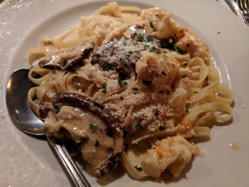 Italian Restaurant «Vincitori», reviews and photos, 14 N Cass Ave, Westmont, IL 60559, USA