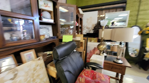 Thrift Store «House of Bargains Thrift Store», reviews and photos, 4000 W Sahara Ave, Las Vegas, NV 89102, USA