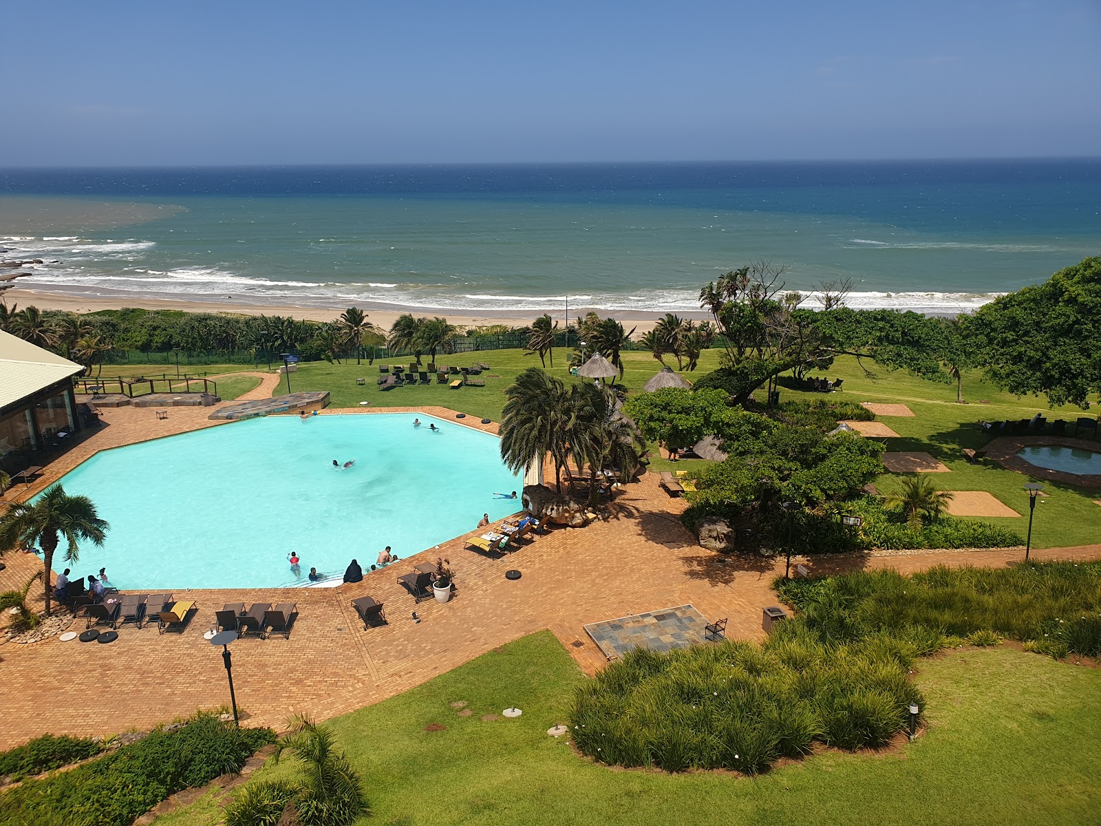 Mzamba beach II的照片 带有长直海岸
