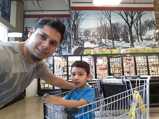 Grocery Store «Super Foodtown of Bloomfield», reviews and photos, 296 Glenwood Ave, Bloomfield, NJ 07003, USA