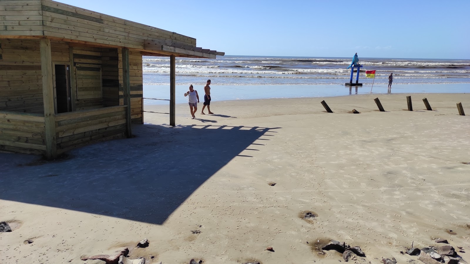 Fotografie cu Praia de Atlantida - locul popular printre cunoscătorii de relaxare
