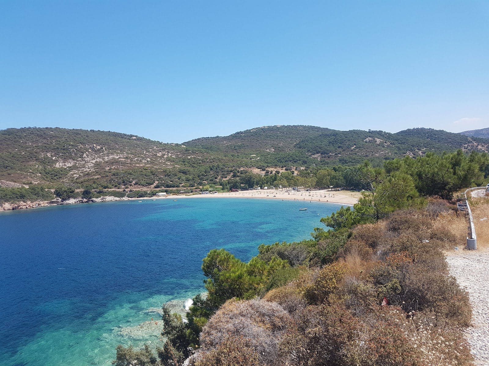 Fotografija Mersinaki Plaji II z lahki fini kamenček površino