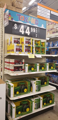 Department Store «Mills Fleet Farm», reviews and photos, 629 Rogersville Rd, Fond du Lac, WI 54935, USA