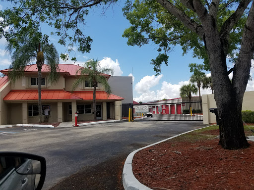 Self-Storage Facility «CubeSmart Self Storage», reviews and photos, 10755 Pembroke Rd, Pembroke Pines, FL 33025, USA